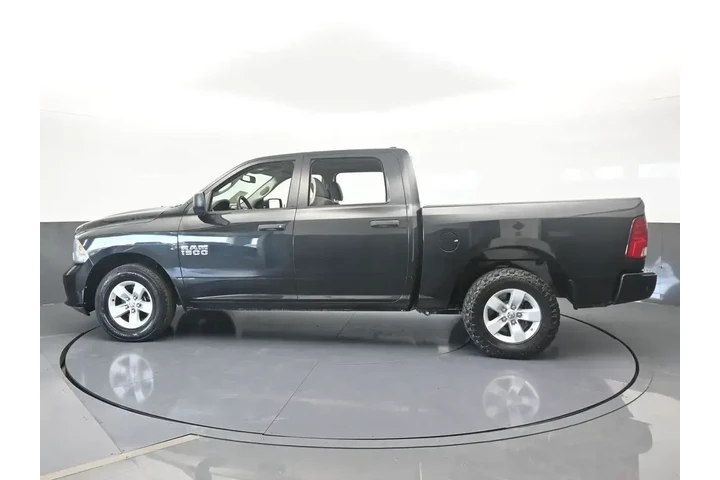 $17111 : Ram 1500 2018 4x2 Express 4d image 3