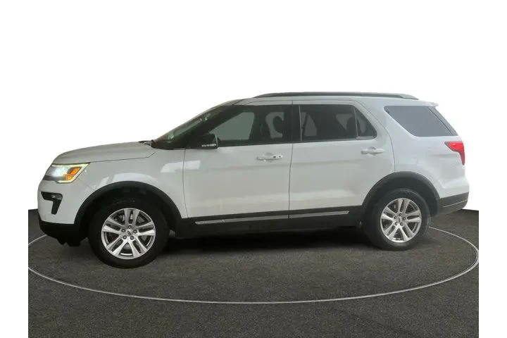 $13584 : Ford Explorer 2018 AWD XLT 4 image 2