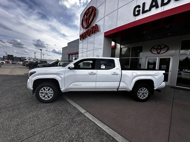 $43289 : 2024 Tacoma SR5 image 2