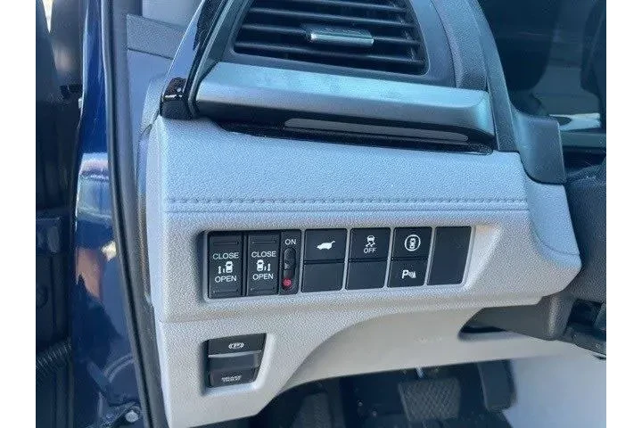 $37992 : Honda Odyssey 2023 Touring 4 image 7