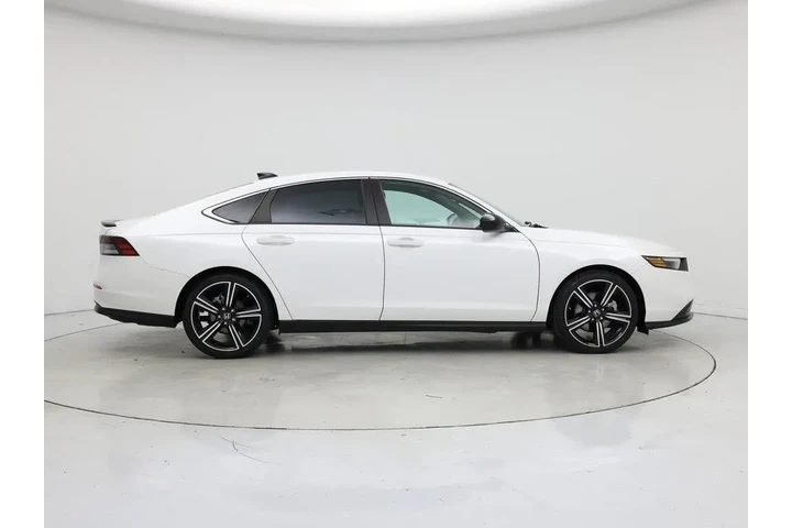 $28998 : Honda Accord Hybrid 2023 Spo image 7