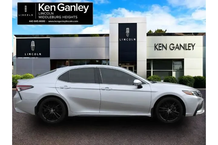 $28998 : Toyota Camry 2022 AWD XSE 4d image 7