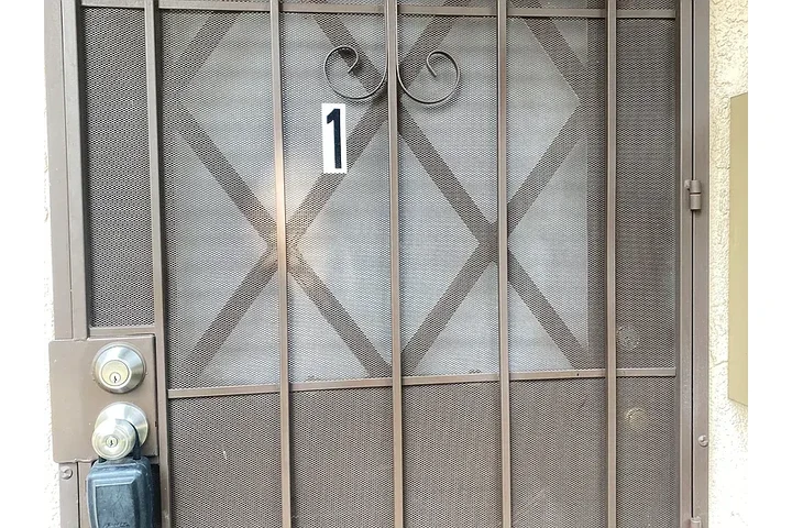 $2085 : Suitable home image 6