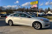 $5995 : 2015 Sonata SE thumbnail