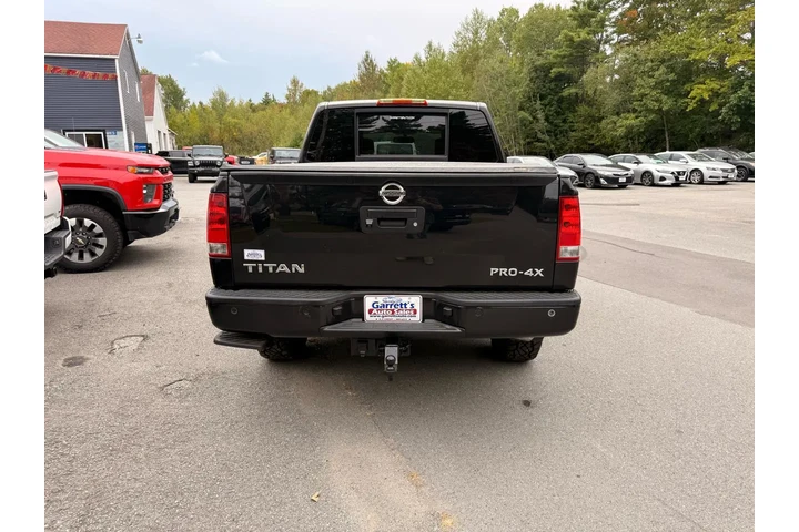 $22900 : Nissan Titan 2015 4x4 SV 4dr image 5