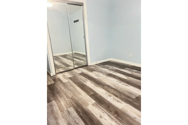 $1000 : Se renta cuarto image 4