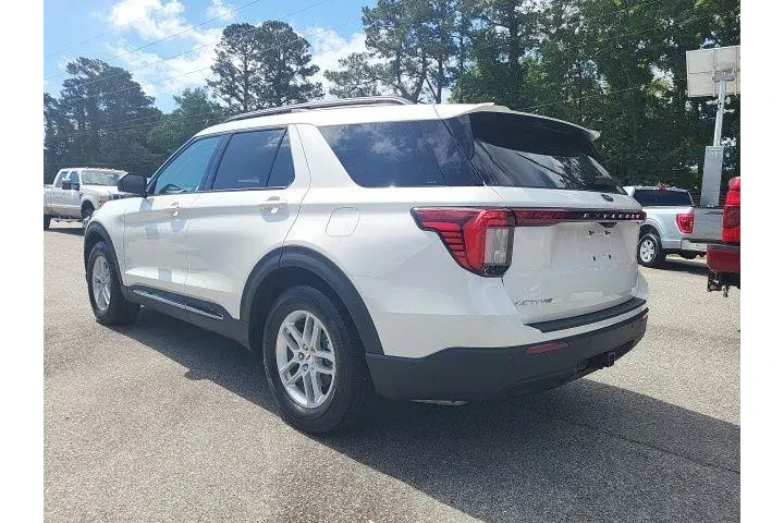 $39998 : Ford Explorer 2025 Active 4d image 3