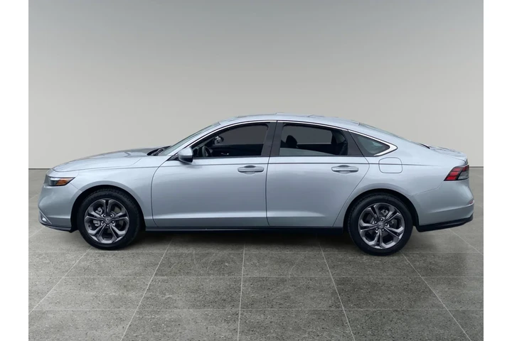 $29062 : Honda Accord 2023 image 2