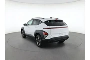 $18446 : Hyundai KONA 2024 SEL 4dr Cr thumbnail