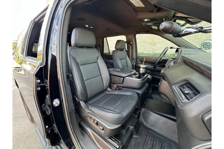 $47750 : 2022 Tahoe Fleet image 4