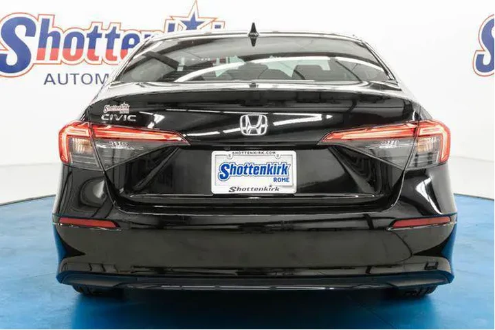 $28540 : Honda Civic 2023 EX 4dr Seda image 6