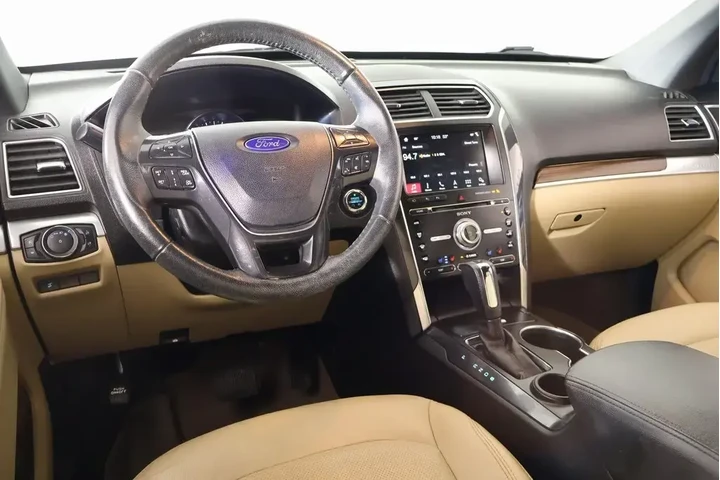 $15459 : Ford Explorer 2017 Limited 4 image 2