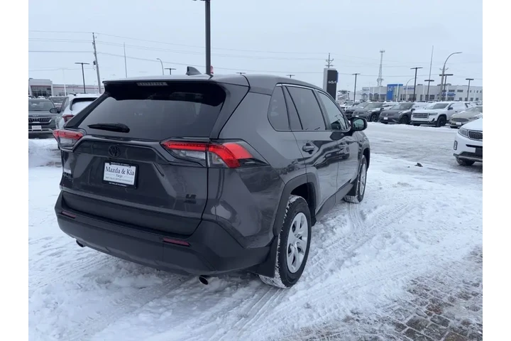 $29998 : 2023 RAV4 LE image 5