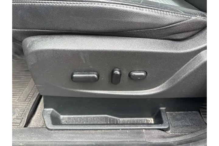 $10736 : Ford Escape 2019 AWD SE 4dr image 10