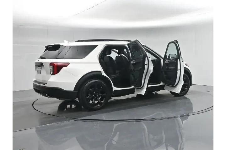 $33800 : Ford Explorer 2023 ST-Line 4 image 6