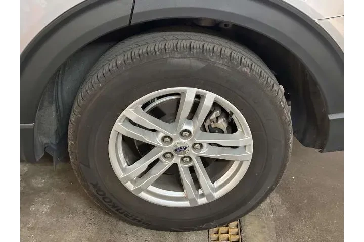 $33899 : Ford Explorer 2022 AWD XLT 4 image 10