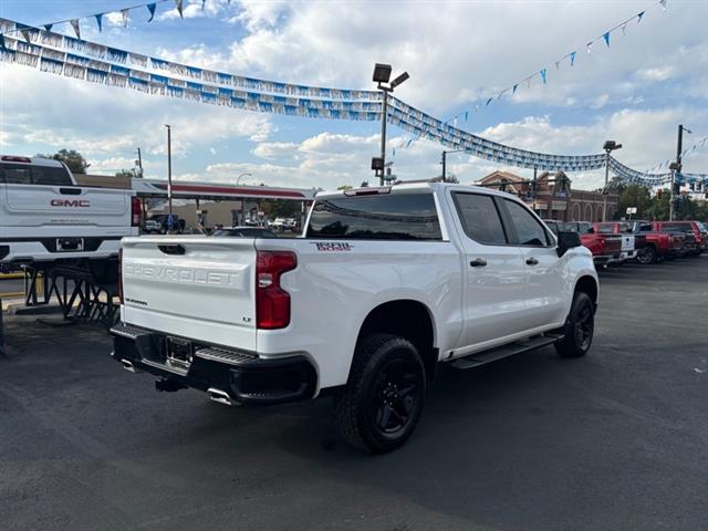 $45299 : 2023 Silverado 1500 4WD Crew image 8