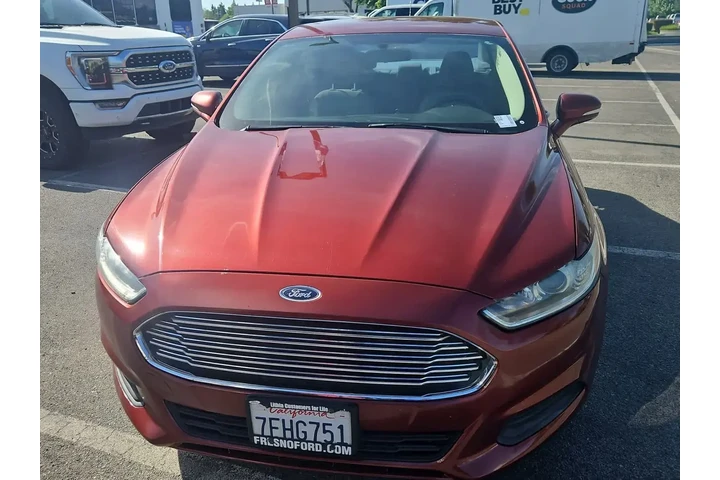 $7000 : Ford Fusion 2014 SE 4dr Seda image 4