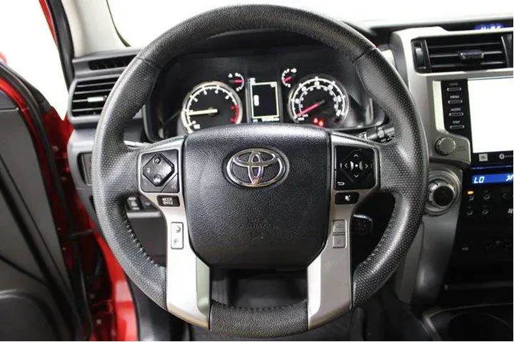 $39983 : Toyota 4Runner 2022 AWD Limi image 8