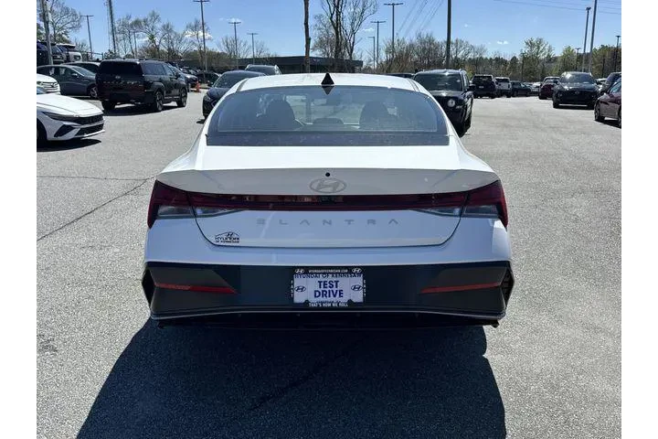 $25216 : Hyundai ELANTRA 2025 SEL Con image 6