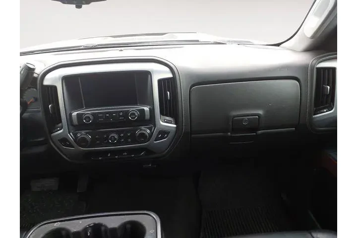 $17561 : GMC Sierra 1500 2015 4x4 SLE image 10