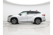 $35998 : Toyota Highlander 2022 AWD X thumbnail
