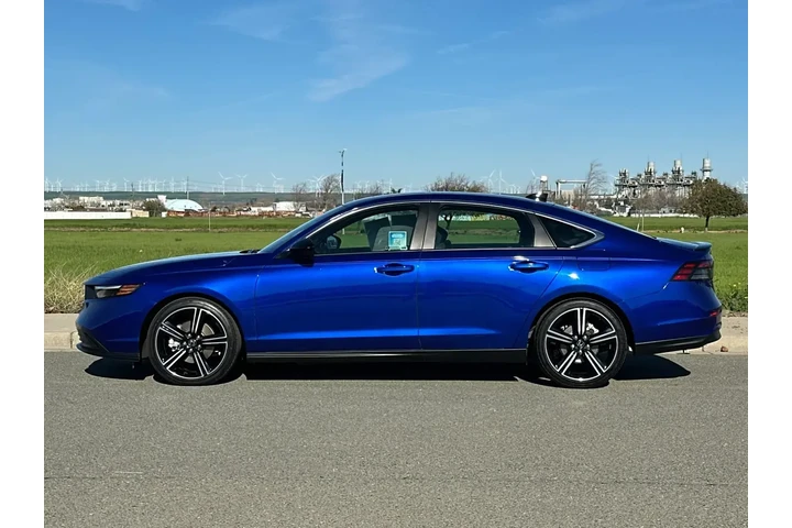 $28451 : Honda Accord Hybrid 2024 Spo image 7