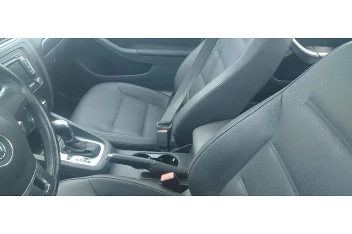 $6895 : 2012 Jetta SE image 6