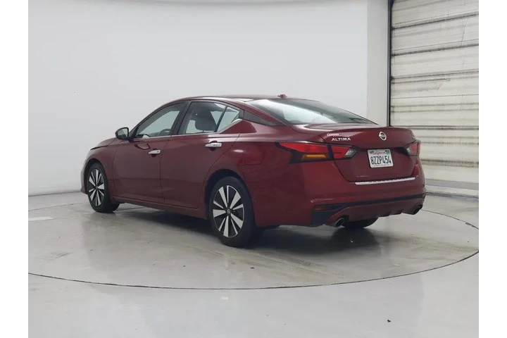$16998 : Nissan Altima 2022 2.5 SV 4d image 2