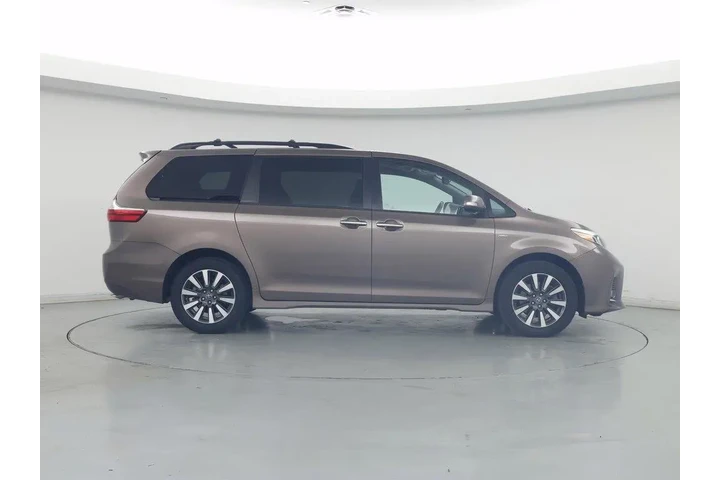 $32998 : Toyota Sienna 2019 AWD XLE 7 image 7