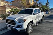 2021 TOYOTA TACOMA DOUBLE CAB- en Los Angeles