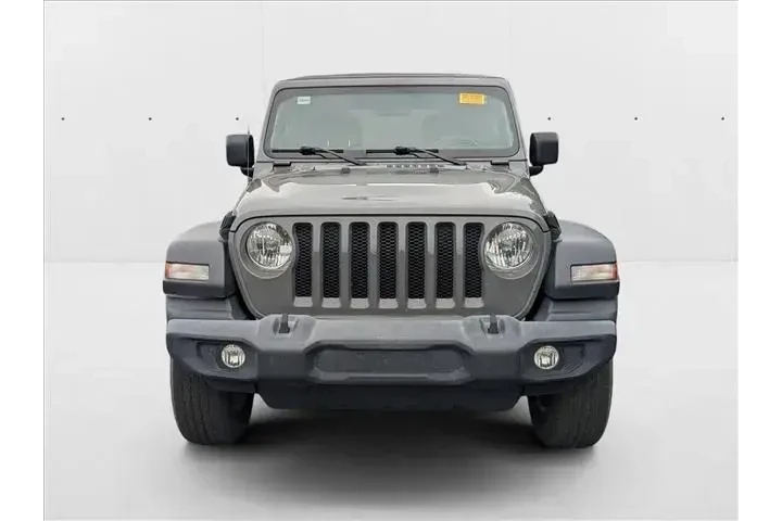 $26813 : Jeep Wrangler Unlimited 2022 image 2