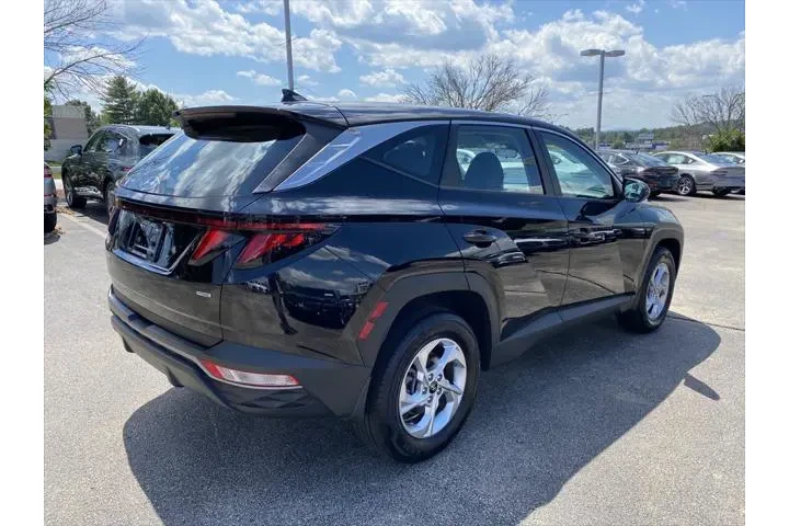 $20900 : Hyundai TUCSON 2022 AWD SE 4 image 4