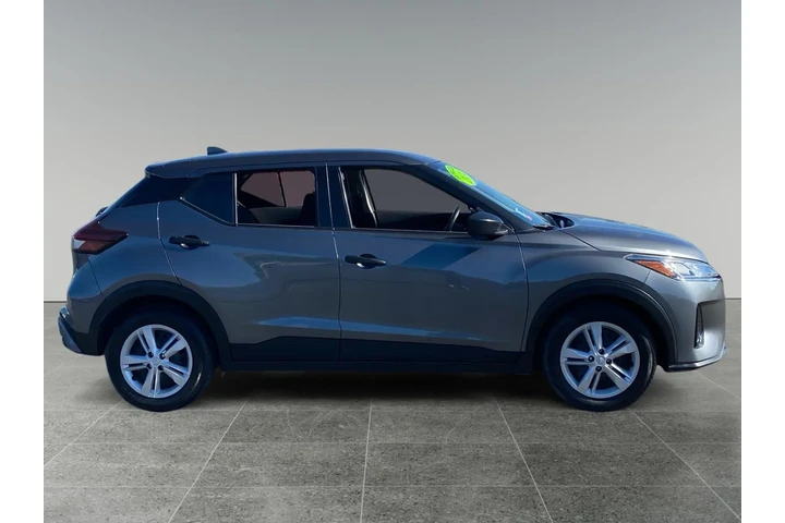 $22946 : Nissan Kicks 2024 S 4dr Cros image 6