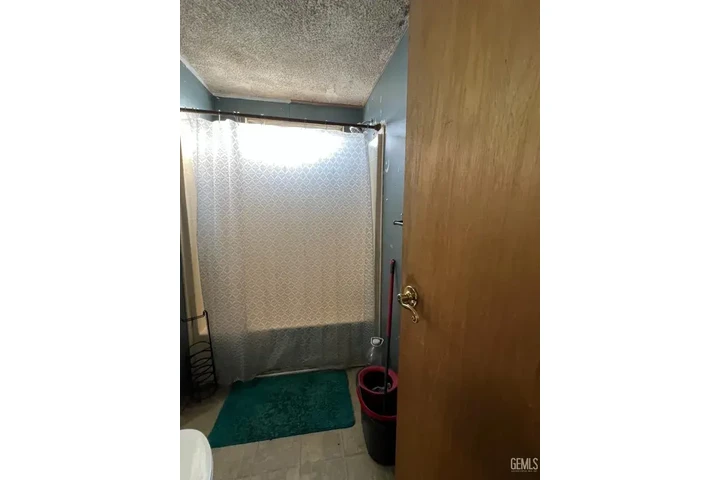 $1000 : Cozy 2- bedroom and 1 bath image 5