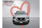 $13684 : Nissan Pathfinder 2019 4x4 S thumbnail