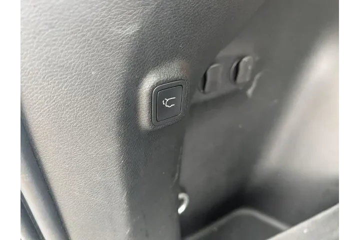 $14631 : Jeep Cherokee 2019 4x4 Trail image 10