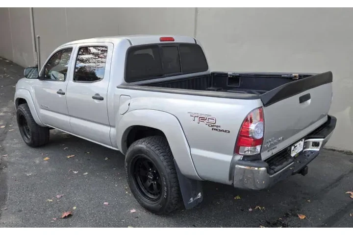 $11900 : 2007 Tacoma V6 image 8