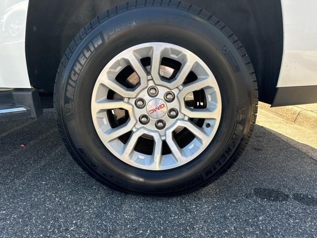 $33999 : PRE-OWNED 2019 YUKON SLT image 5