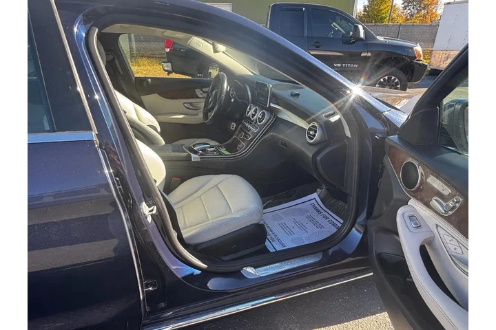 $11995 : 2015 Mercedes-Benz C-Class image 8
