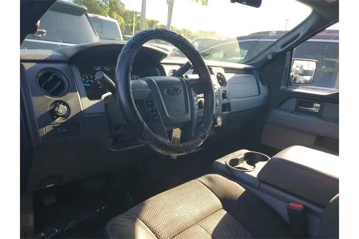 $15990 : Ford F-150 2014 4x2 STX 4dr image 9
