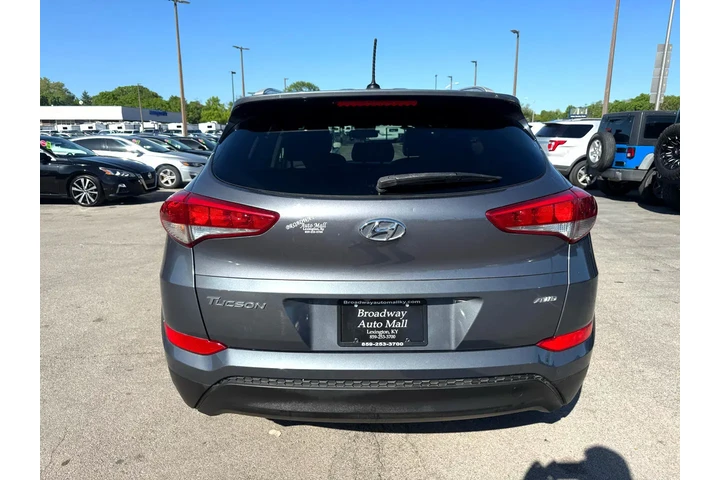 $12900 : 2017 Tucson SE AWD image 3