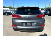 $12900 : 2017 Tucson SE AWD thumbnail