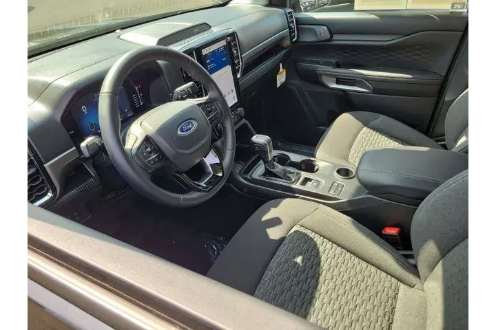 $35988 : Ford Ranger 2025 4x2 XLT 4dr image 3