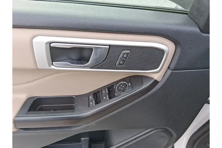 $19912 : Ford Explorer 2020 AWD XLT 4 image 9