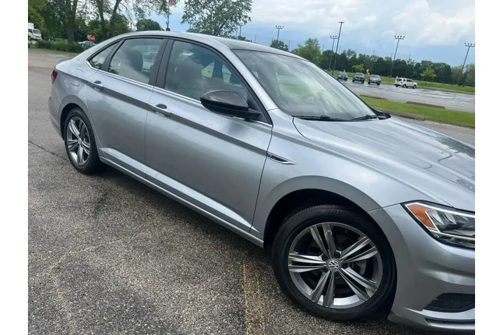 $15997 : 2020 Jetta R-Line image 8