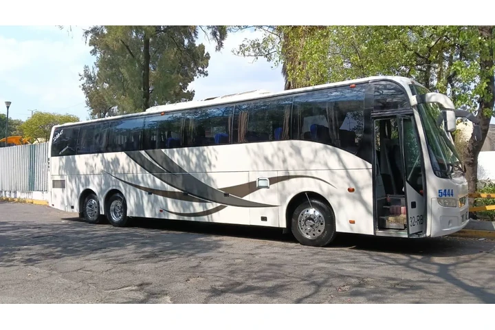 Renta de autobuses image 6
