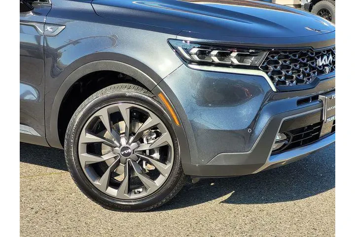 $33647 : Kia Sorento 2023 AWD SX 4dr image 6