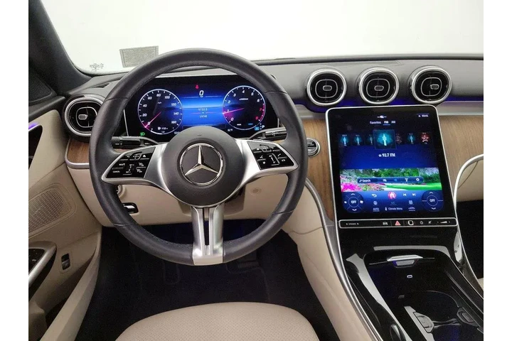 $35998 : Mercedes-Benz C-Class 2023 C image 10