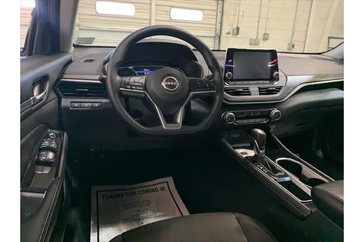 $22789 : Nissan Altima 2023 2.5 SV 4d image 4